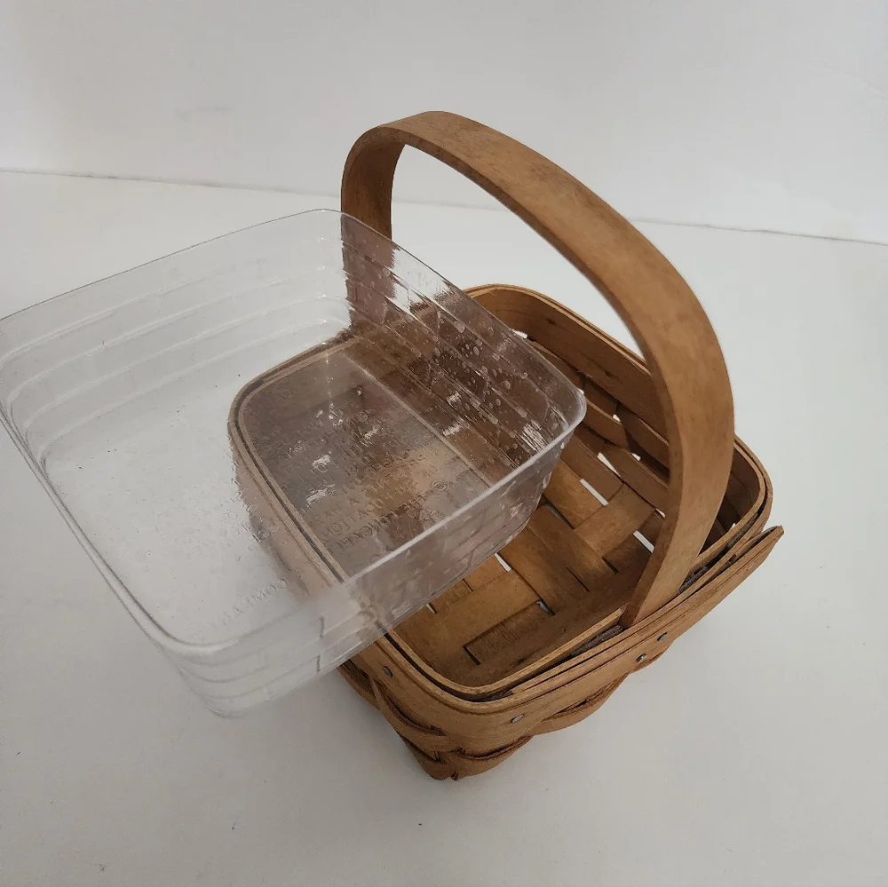 2002 Longaberger Berry basket With Plastic Protector 5x6 Inches